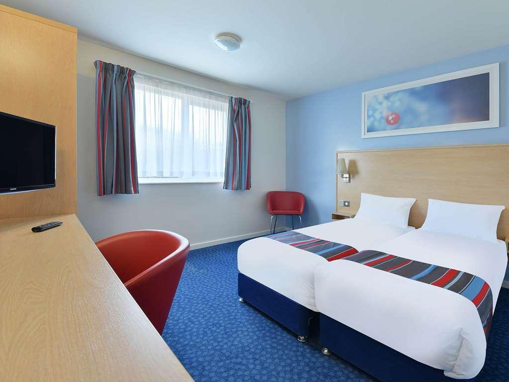 แทรเวลลอดจ์ นิวบิวรี ทอตฮิลล์ Hotel Highclere ห้อง รูปภาพ