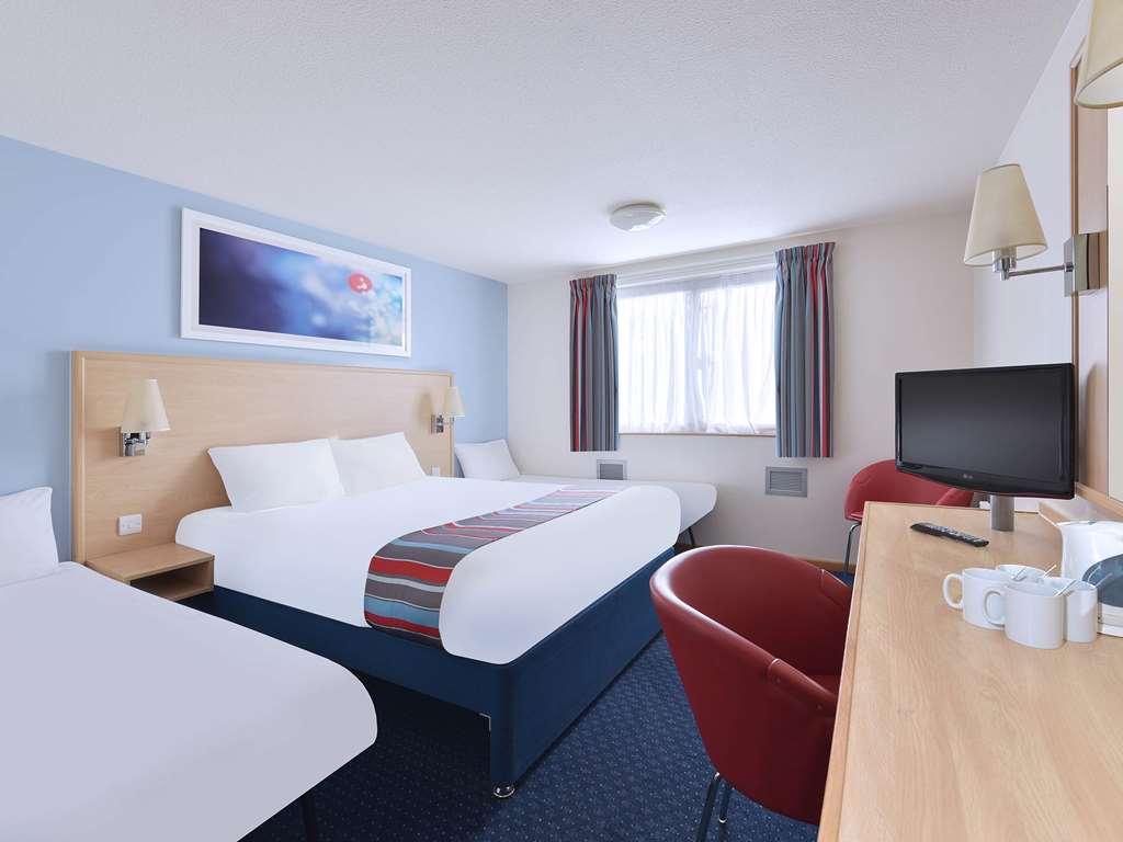 แทรเวลลอดจ์ นิวบิวรี ทอตฮิลล์ Hotel Highclere ห้อง รูปภาพ