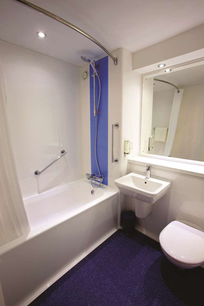 แทรเวลลอดจ์ นิวบิวรี ทอตฮิลล์ Hotel Highclere ห้อง รูปภาพ