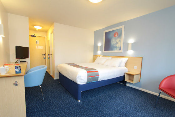 แทรเวลลอดจ์ นิวบิวรี ทอตฮิลล์ Hotel Highclere ห้อง รูปภาพ