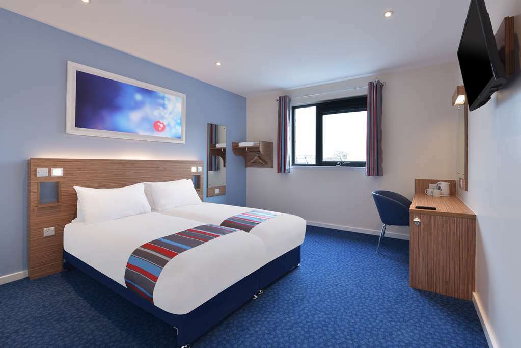 แทรเวลลอดจ์ นิวบิวรี ทอตฮิลล์ Hotel Highclere ห้อง รูปภาพ